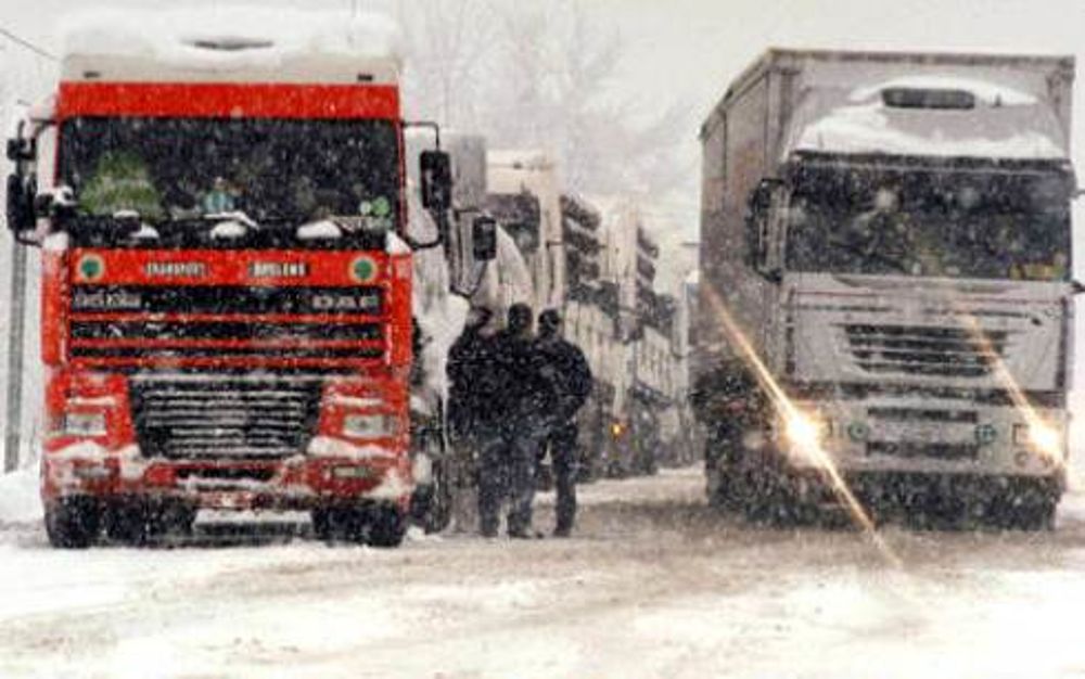 Maltempo: stop ai mezzi pesanti su autostrade e strade extraurbane Abruzzo